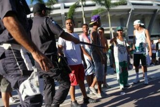 Flamengo x Palmeiras terá 800 policiais e esquema 60% maior que em 2024