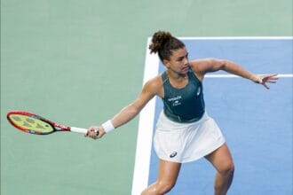 Paolini e Rybakina avançam em Ningbo e acirram disputa por vagas no WTA Finals