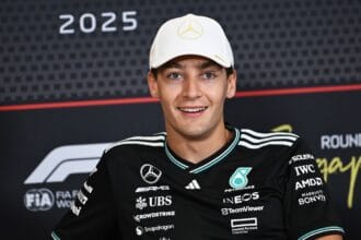 Jornal britânico aponta contrato de centenas de milhões para Russell seguir na Mercedes