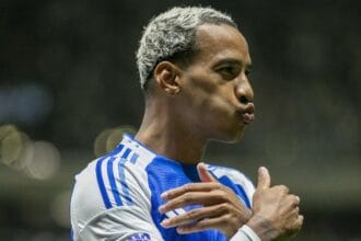 Cruzeiro recebe Fortaleza no Mineirão; veja onde assistir ao duelo pelo Brasileirão