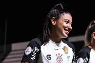 Duda Sampaio celebra sexto título do Corinthians na Libertadores Feminina e vaga inédita no Mundial