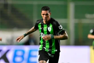 América-MG pressiona, mas para em Matheus Albino e empata com o CRB pela Série B