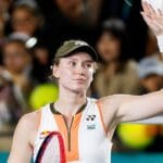 Rybakina supera Paolini e vai à final em Ningbo, acirrando corrida pelo WTA Finals