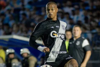 Resumo de resultados do sábado agitado no futebol nacional e internacional