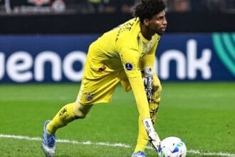 Corinthians e Atlético-MG definidos para duelo; Hugo Souza volta e Sampaoli poupa titulares