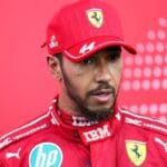 Hamilton destaca nova postura da Ferrari após críticas recentes