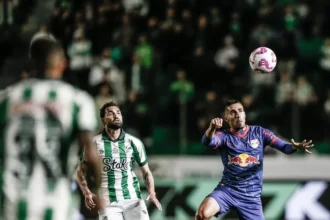 Vasco leva clássico no Maracanã, enquanto Santos e Bragantino caem no fechamento da 29ª rodada