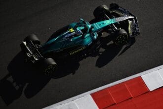 Aston Martin rebate declaração de Alonso sobre ritmo do carro