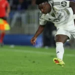 Courtois sai em defesa de Vinícius Júnior e critica perseguição ao brasileiro