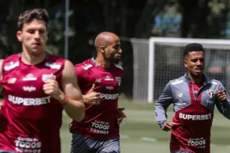 Defesa vazada e ataque inoperante agravam fase do São Paulo no Brasileirão 2025