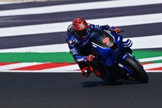 Yamaha inscreve Fernández como wildcard no GP da Malásia para avançar motor V4