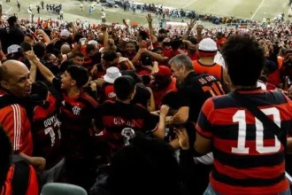 Carrascal decide nos minutos finais e Flamengo abre vantagem sobre o Racing na semifinal da Libertadores