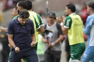 LDU e Palmeiras duelam nesta quinta pela semifinal da Libertadores; veja horário e transmissão