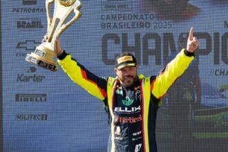 Jorge Martelli confirma permanência na Team RC para a NASCAR Brasil 2026