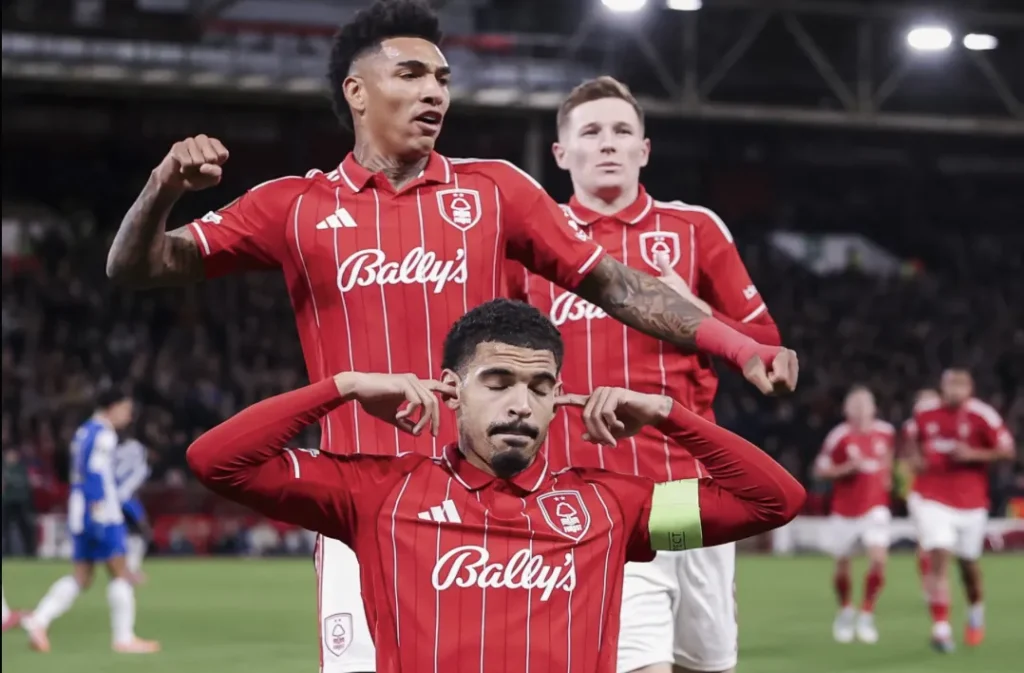 Quinta-feira de futebol: LDU supera Palmeiras e mais resultados pelo mundo