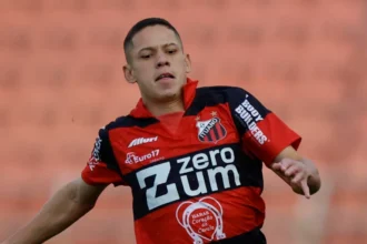 Ituano acerta renovação de Tiaguinho até o fim da próxima temporada