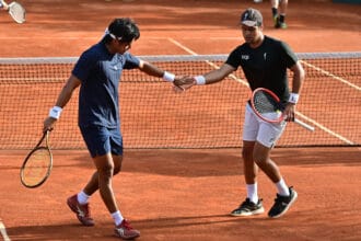 Três duplas brasileiras avançam às semifinais do challenger da Costa do Sauípe