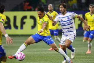 Palmeiras reassume liderança nas projeções de título e supera Flamengo, aponta UFMG