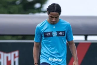 Ferroviária fica sem Ricardinho suspenso para enfrentar o Criciúma pela Série B