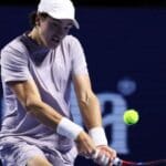 João Fonseca volta a encarar Denis Shapovalov no Masters 1000 de Paris; saiba onde assistir ao vivo