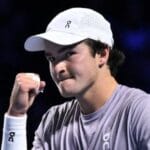 João Fonseca vira sobre Shapovalov e avança no Masters 1000 de Paris