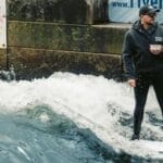 Austríaco permanece mais de 8 horas na mesma onda e estabelece novo recorde mundial
