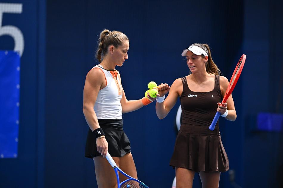Stefani e Babos caem em grupo com duas duplas campeãs de Grand Slam no WTA Finals