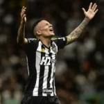 Terça-feira de futebol: Atlético-MG avança na Sul-Americana; Brasil vence amistoso feminino e Napoli bate Lecce