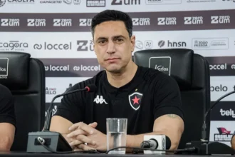 Botafogo-PB apresenta Bernardo Franco como técnico para a temporada 2026