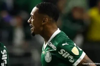 Abel Ferreira defende reajuste salarial para Allan após classificação do Palmeiras à final da Libertadores