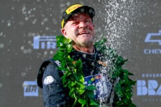 Rubens Barrichello, 53, quer disputar as 24 Horas de Le Mans ao lado dos filhos