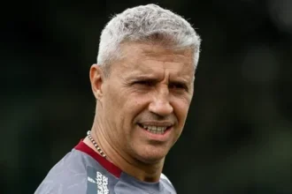 São Paulo inicia planejamento para 2026 e dá aval a Crespo na escolha de reforços