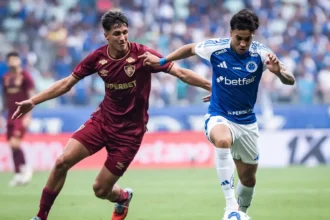 Cruzeiro empata com Flu e perde chance de colocar pressão nos líderes