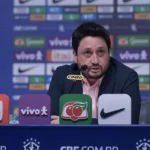 Arthur Elias convoca seleção para últimos amistosos do ano na Europa