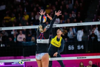 Após revés na semi, Brasil busca bronze no Mundial de vôlei de praia