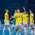 Brasil goleia Itália e está nas quartas da Copa do Mundo de futsal