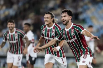 Fluminense goleia São Paulo e confirma presença na Copa Libertadores