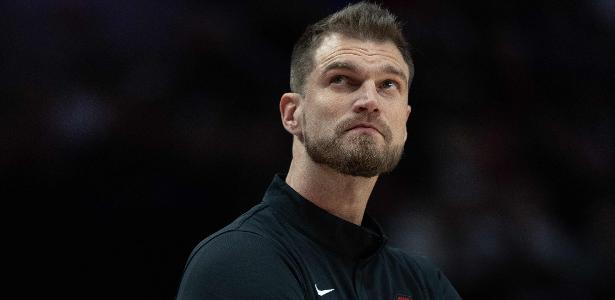 Tiago Splitter estreia como técnico interino do Portland e soma três vitórias em quatro jogos
