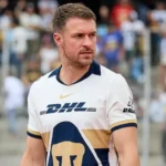 Aaron Ramsey rescinde com o Pumas após desaparecimento de cachorro e deixa o México em quatro meses