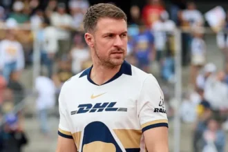 Aaron Ramsey rescinde com o Pumas após desaparecimento de cachorro e deixa o México em quatro meses