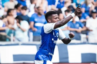 Leonardo Jardim garante dedicação total ao Cruzeiro após vitória sobre o Vitória
