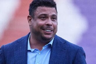 Ronaldo Fenômeno divulga escalação dos 11 melhores jogadores da história, segundo sua preferência