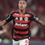 Lesão de Jorginho e saída de Carrascal ampliam lista de baixas no Flamengo