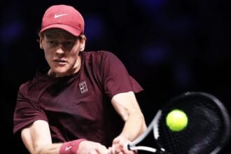 Sinner vence Paris, soma quinto Masters 1000 e reassume liderança do ranking