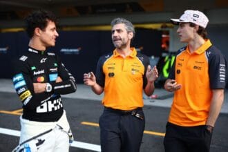 Hill e Herbert contestam norma “confusa” da McLaren e defendem liberdade aos pilotos
