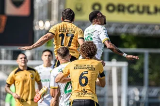 Amazonas bate Cuiabá por 2 a 0, respira fora do Z-4 e ganha fôlego na Série B