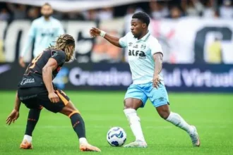 Mano Menezes diz que Grêmio tinha condições de evitar derrota para o Corinthians