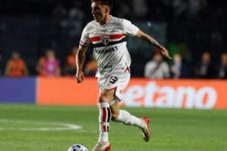 Alan Franco e Enzo Díaz desfalcam São Paulo contra o Flamengo após terceiro amarelo