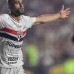 Lucas Moura chama jogo contra Flamengo de “grande final” e convoca torcida do São Paulo para a Vila Belmiro