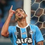 Mano Menezes minimiza declarações de Cristian Olivera e reforça exigência de comprometimento no Grêmio
